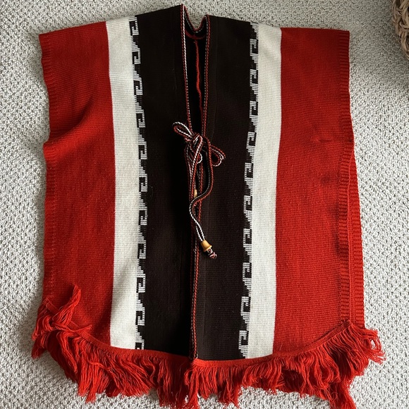 Vintage poncho - Picture 1 of 7